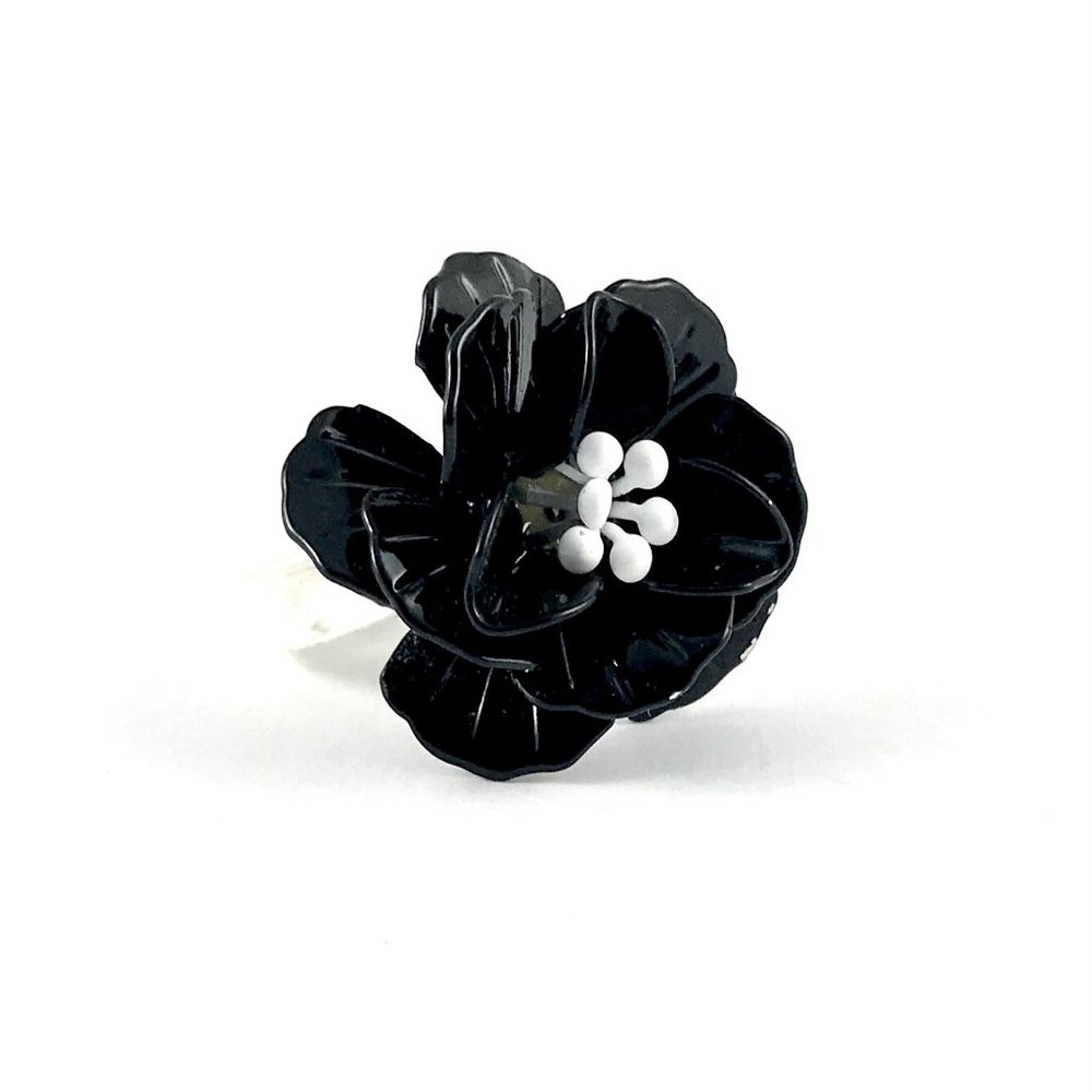 Pretty Black Enamel Flower Ring Size 8